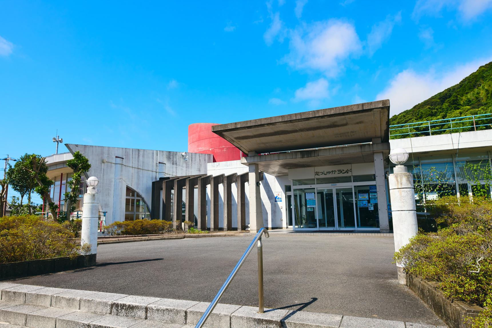 温泉センターたっしゃかランド アクセス外観